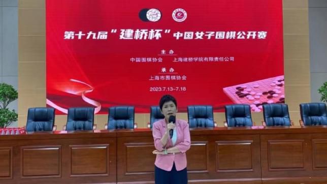 《警察荣誉》里的“老王”王景春，去武汉了！