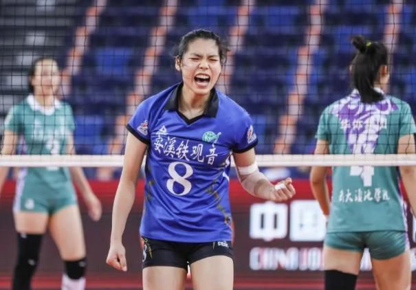 CCTV6 VIP影院 搜索 电影 星闻 独家 更多 专题 图片 视频 滚动 首页 新闻 大片 影库 CCTV6 VIP影院 客户端 电影网>新闻>原创深度策划 “黑马”之作《震耳欲聋》凭何破局现实题材？